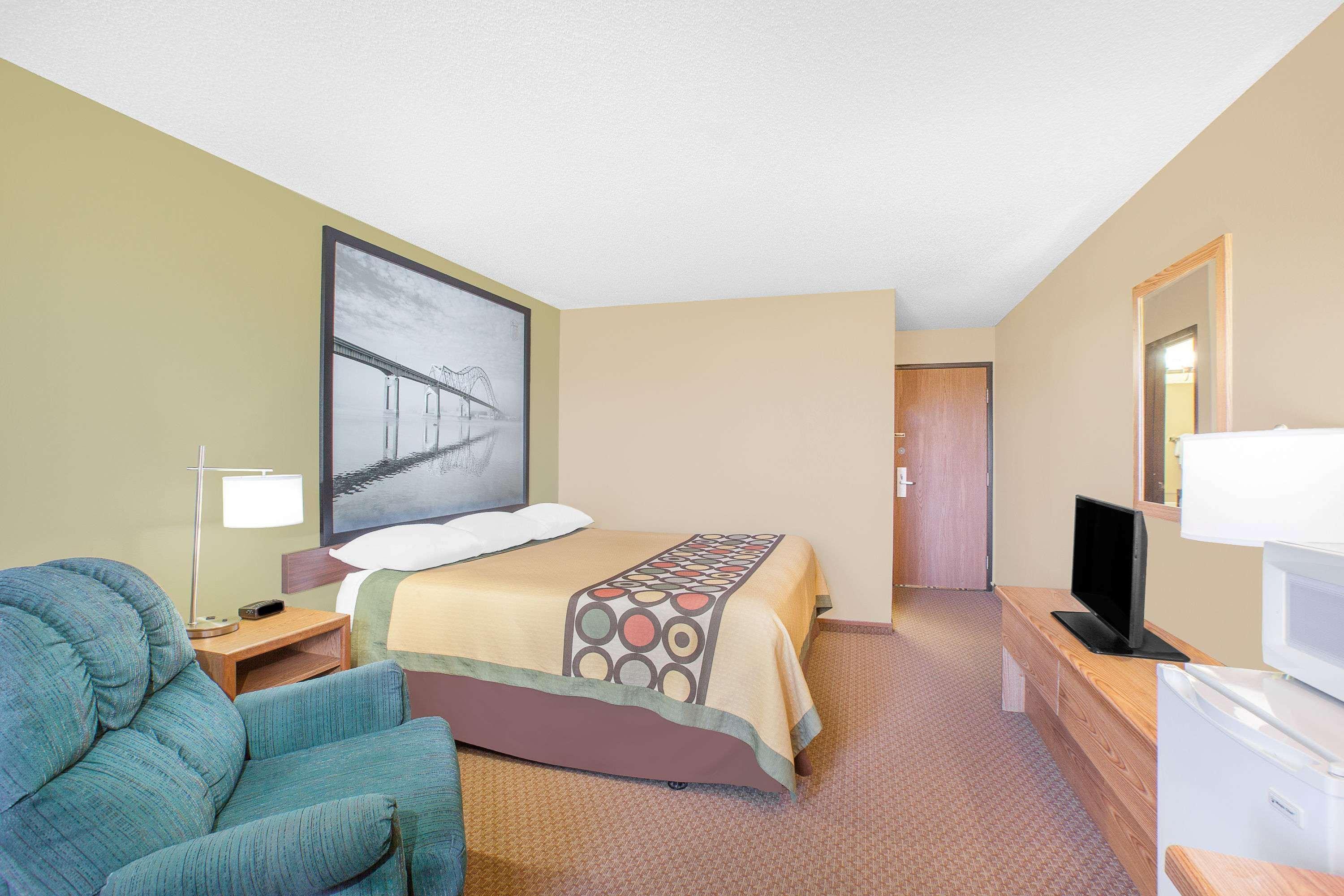 במוטל Mount Pleasant Super 8 By Wyndham Mt Pleasant מראה חיצוני תמונה
